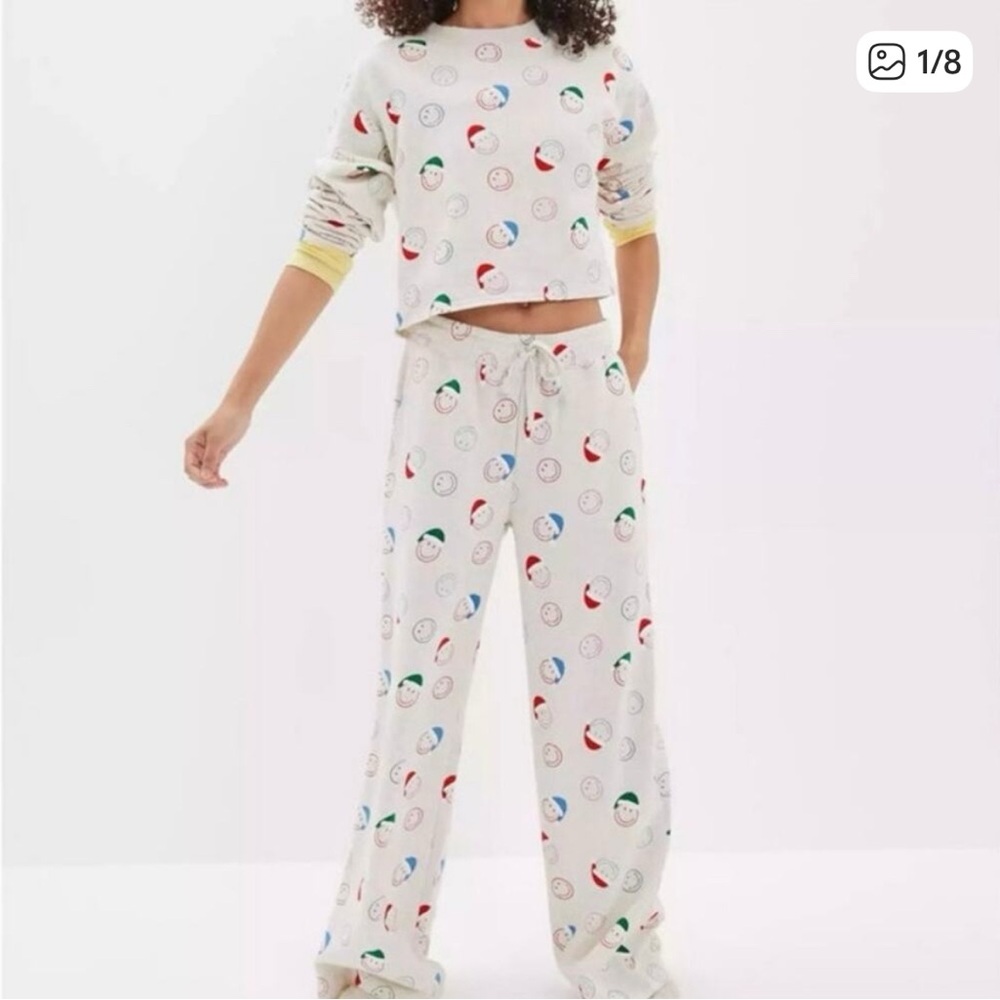 American Eagle Smiley Loungewear 2-piece Set